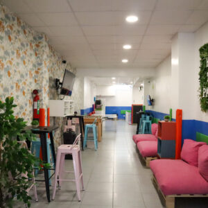 10.zona-comunes-haz-tu-party-local-alcorcon