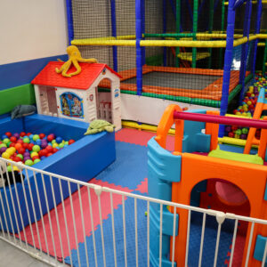 2.zona-infantil-haz-tu-party-local-alcorcon