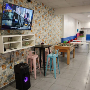 7.zona-comunes-haz-tu-party-local-alcorcon