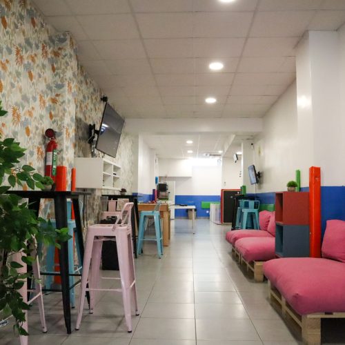 12.zona-comunes-haz-tu-party-local-alcorcon